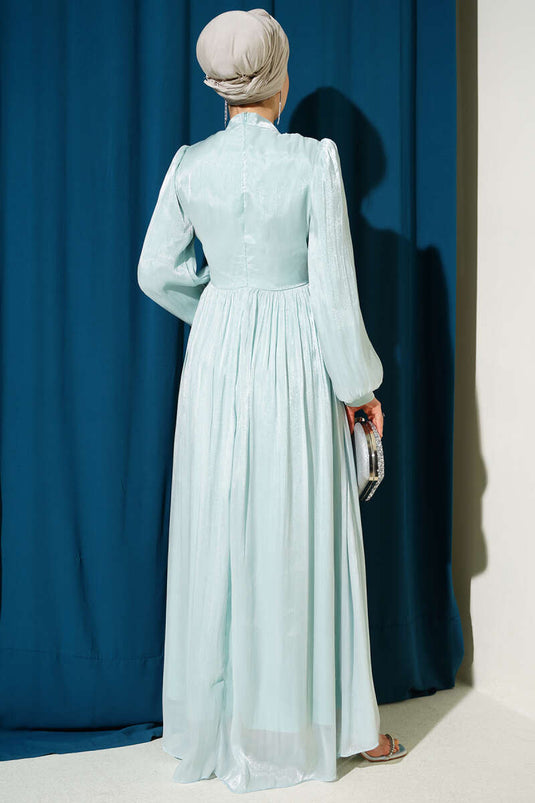 Robe de soirée plissée avec bandelette à pierres, vert d'eau