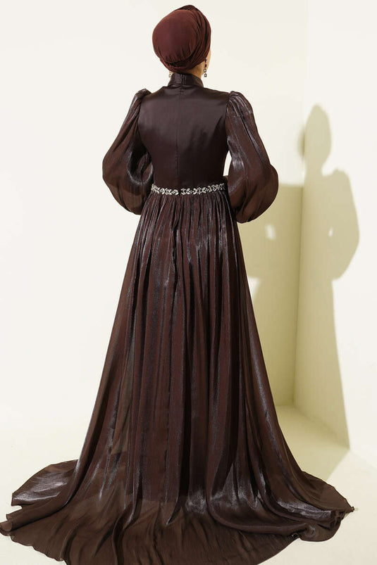 Robe de soirée avec cape et pierre blanche Marron
