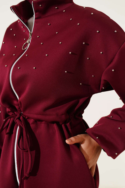 بدلة غوص من قطعتين مزينة بالخرز على الخصر بلون عنابي