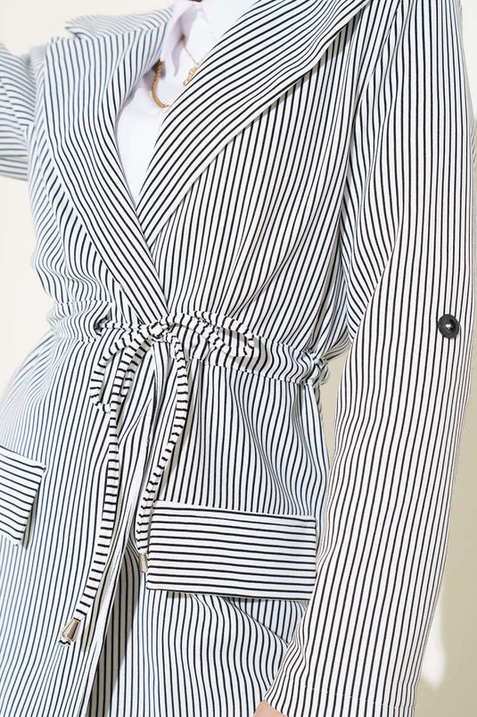 Beautiful Turtleneck Striped Jacket White