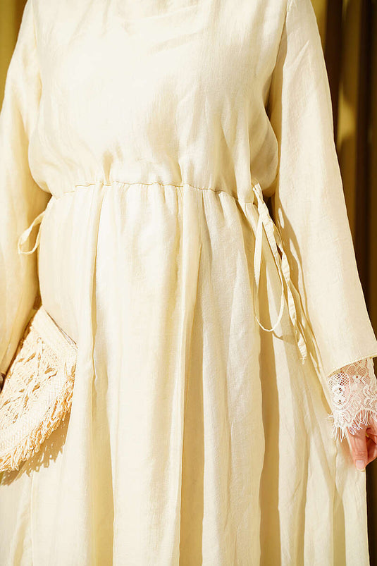 Beige Tülljurk Met Kantdetails
