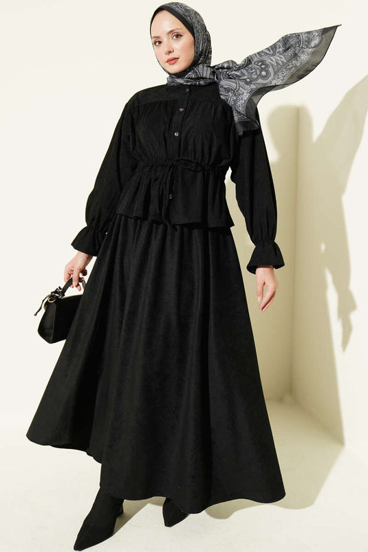Completo In Velluto Nero Con Gonna In Tulle