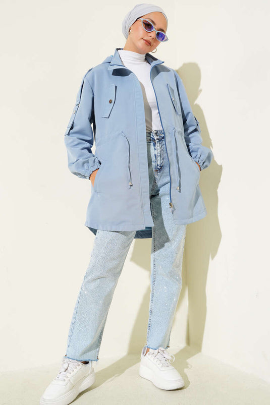 Trenchcoat mit Tunnelzug und Kapuze in Blau