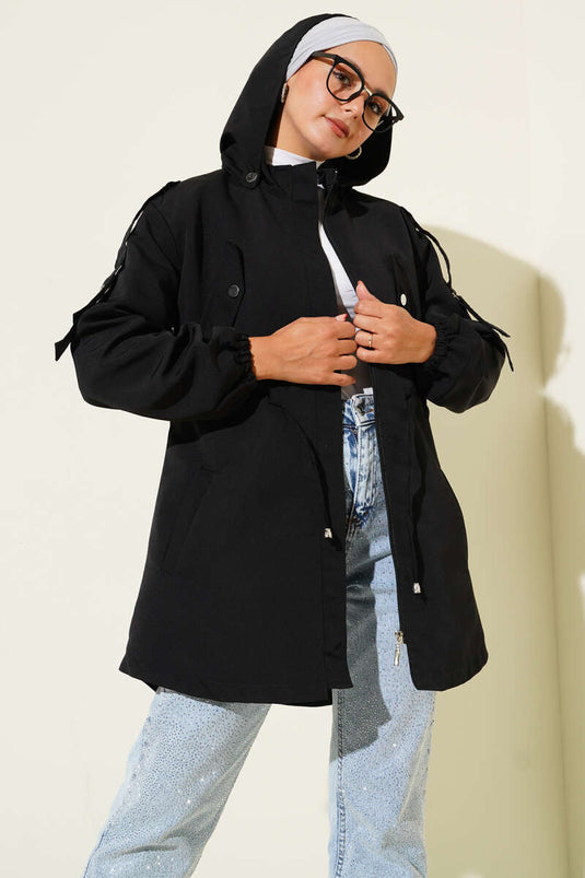 Trenchcoat mit Tunnelzug und Kapuze in Schwarz