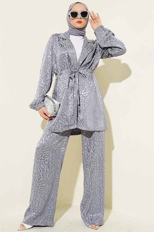 Ensemble double en jacquard léopard avec ceinture en maille gris