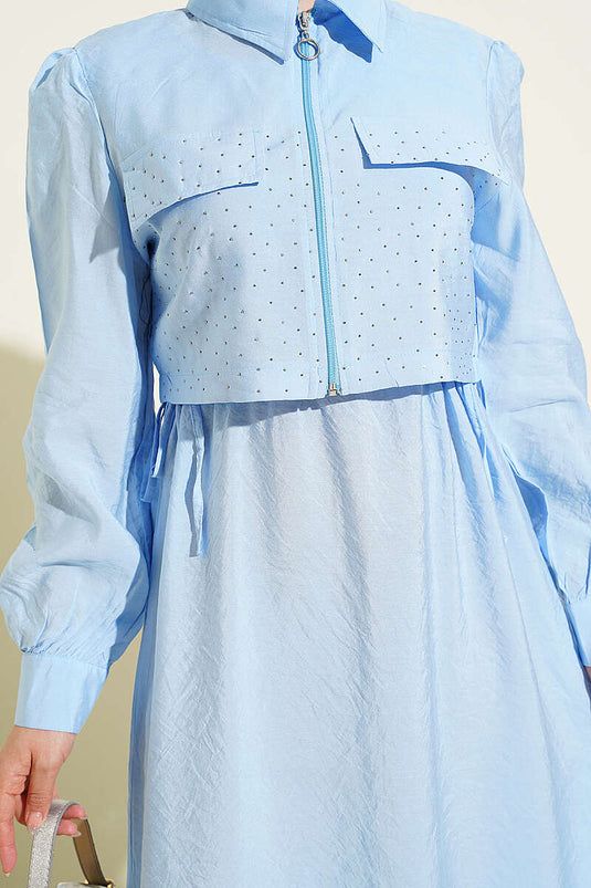 Completo con giacca increspata e pietre, colore azzurro baby