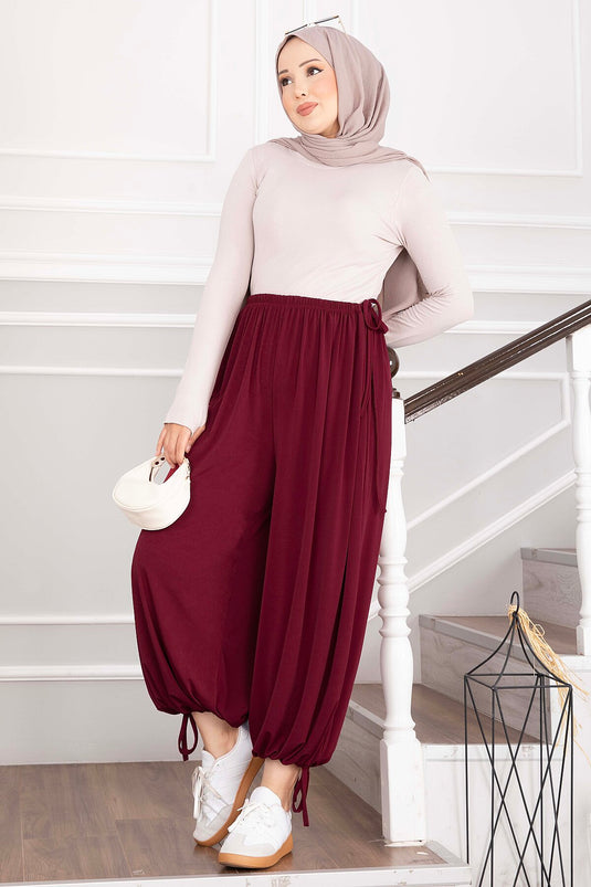 Pantalón Shirwal Ajustable Con Cinturón Y Puños Burdeos