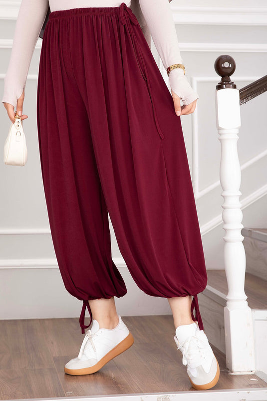 Pantalón Shirwal Ajustable Con Cinturón Y Puños Burdeos