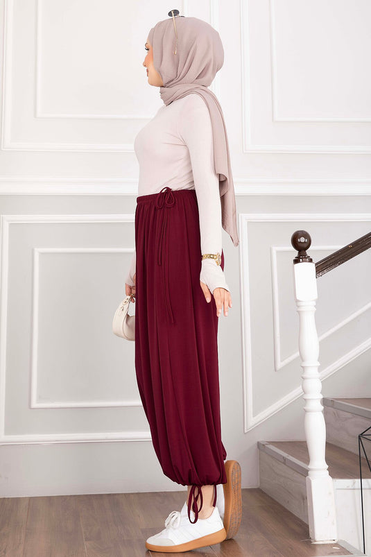 Pantalón Shirwal Ajustable Con Cinturón Y Puños Burdeos