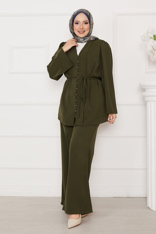 Belden Bağcıklı Brit Düğmeli Tesettür Takım Haki