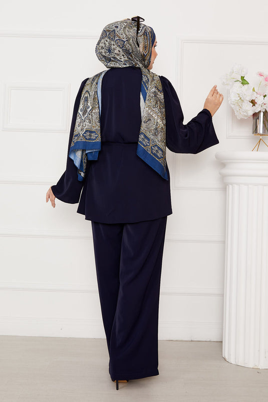 Belden Bağcıklı Brit Düğmeli Tesettür Takım Lacivert