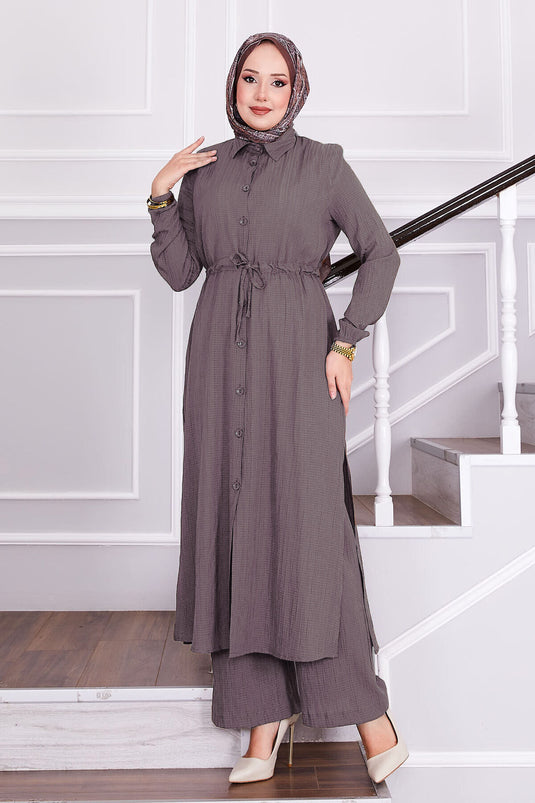 Modest Set Met Broek En Riem In Mink