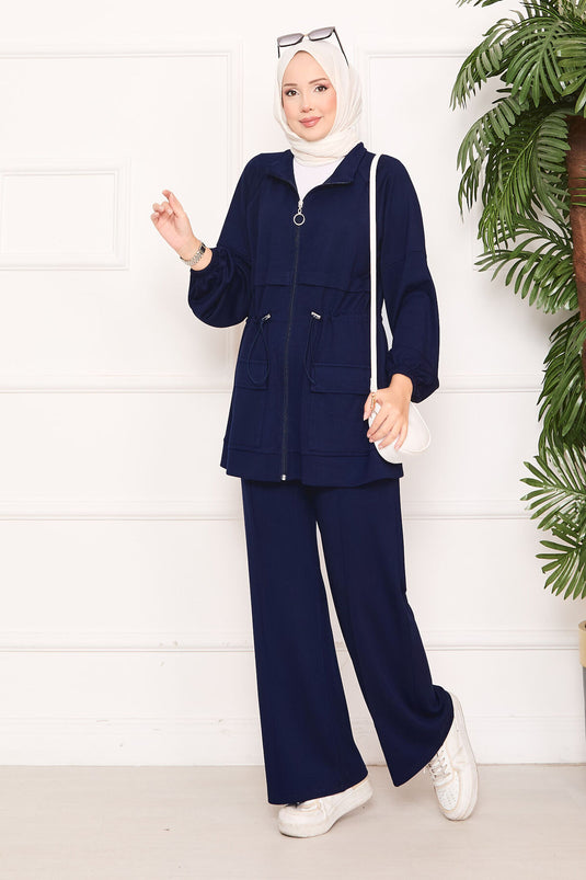 بدلة حجاب مكونة من قطعتين مع جيب خصر قابل للتعديل، لون أزرق داكن