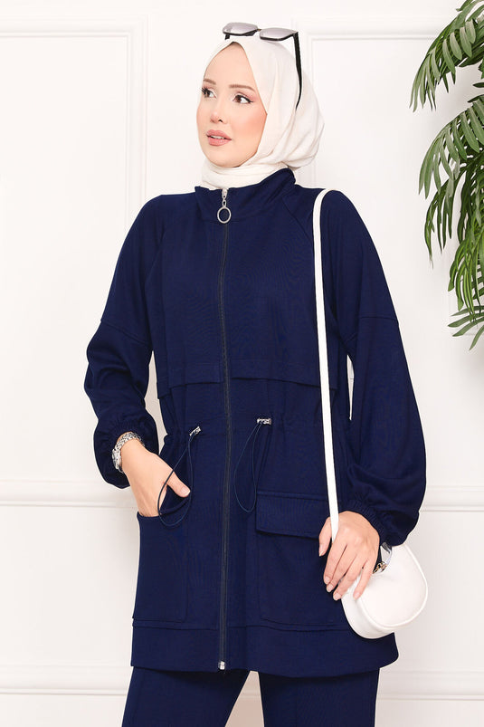 بدلة حجاب مكونة من قطعتين مع جيب خصر قابل للتعديل، لون أزرق داكن