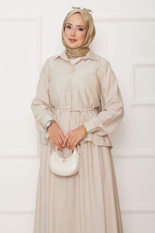 Ensemble deux pièces à jupe détaillée avec ceinture nouée à la taille et à la fraise Crème