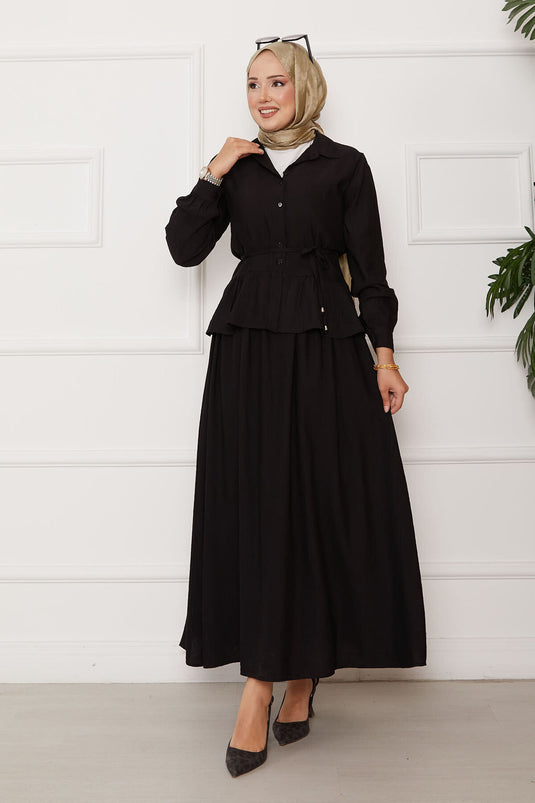Costume deux pièces fraise noir avec jupe et ceinture nouée à la taille