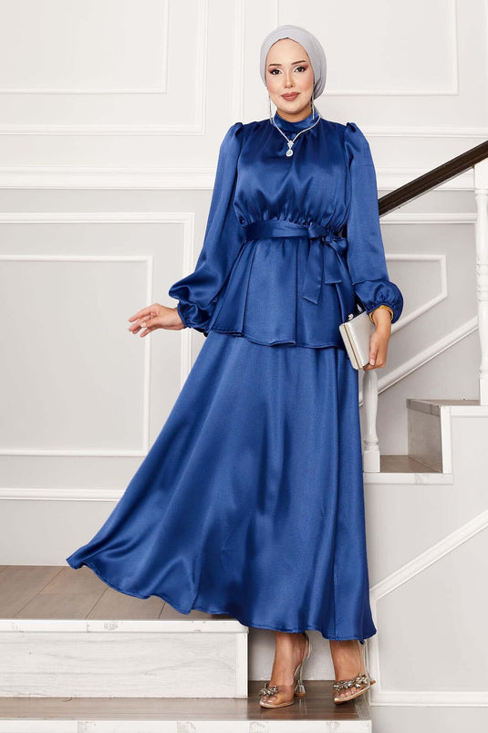Tailleur jupe en satin avec ceinture plissée à la taille, couleur indigo