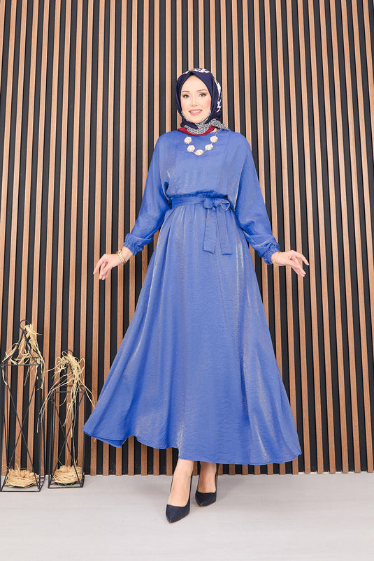 Robe Modeste Oversized Avec Ceinture Et Manches Batwing En Indigo