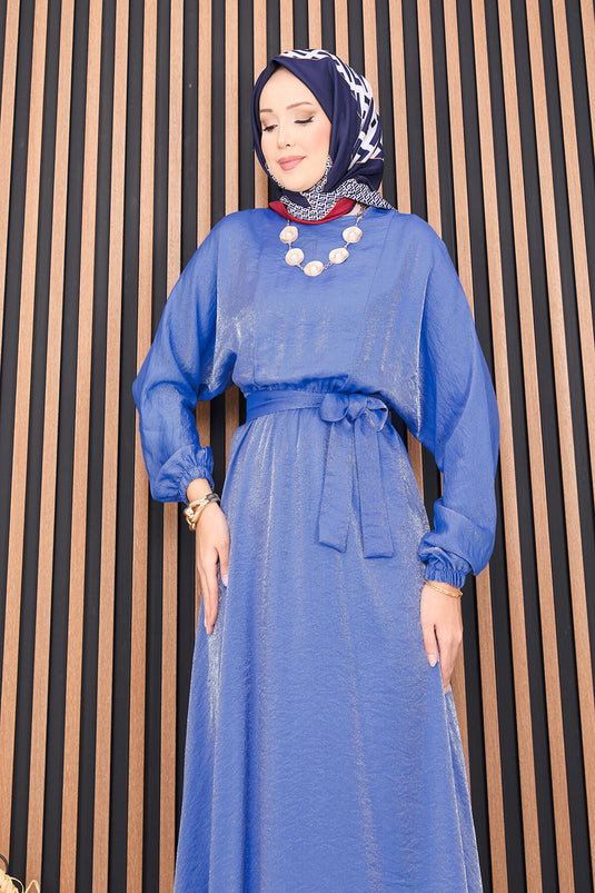 Robe hijab plissée indigo à manches chauve-souris