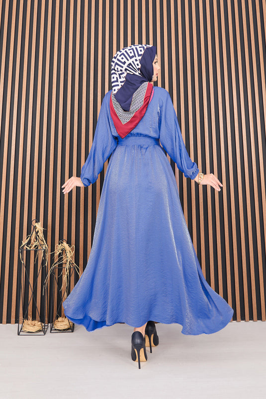 Robe Modeste Oversized Avec Ceinture Et Manches Batwing En Indigo