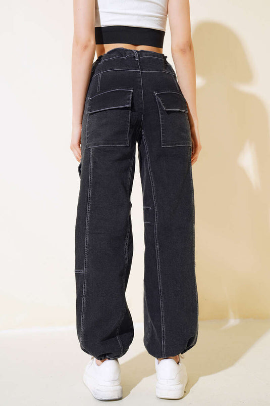 بنطلون جيب البضائع المزخرف بحبل الخصر مدخن