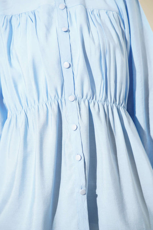 Camisa con detalle de elástico azul