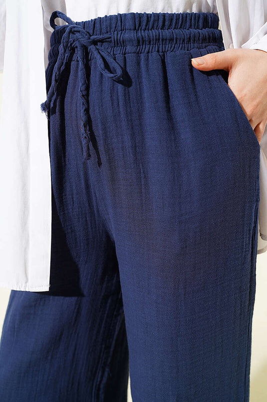 Pantalon large en mousseline à taille élastique bleu marine