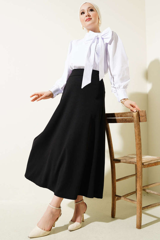 تنورة سوداء واسعة أساسية بخصر مطاطي