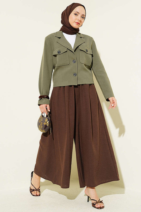 Braune Hose Mit Elastischer Taille Und Rock