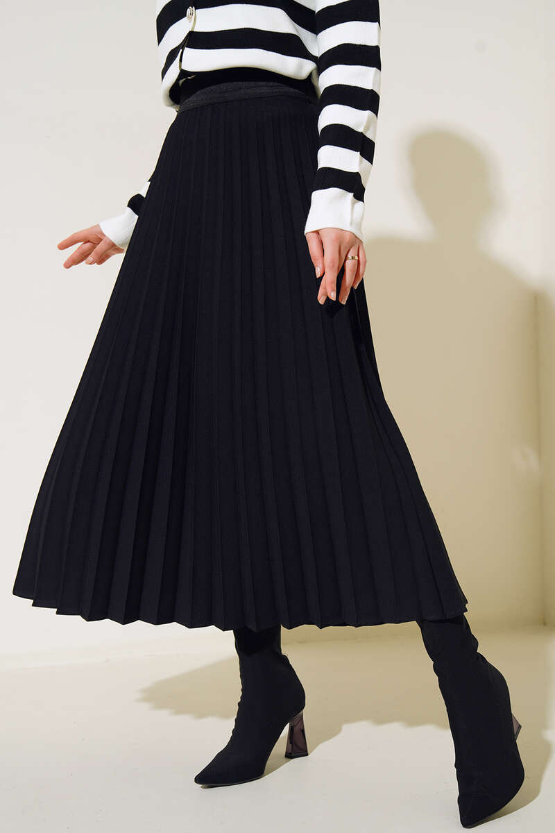 Gonna a pieghe con elastico in vita Nera - Main Image