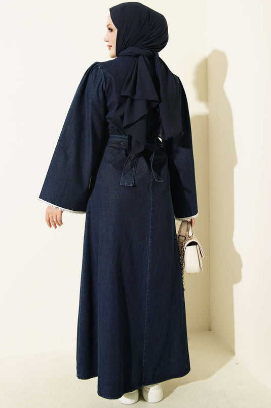 Abito Con Cintura E Dettagli In Blu Navy