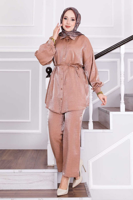 Ensemble deux pièces avec pantalon à ceinture amovible, couleur latte