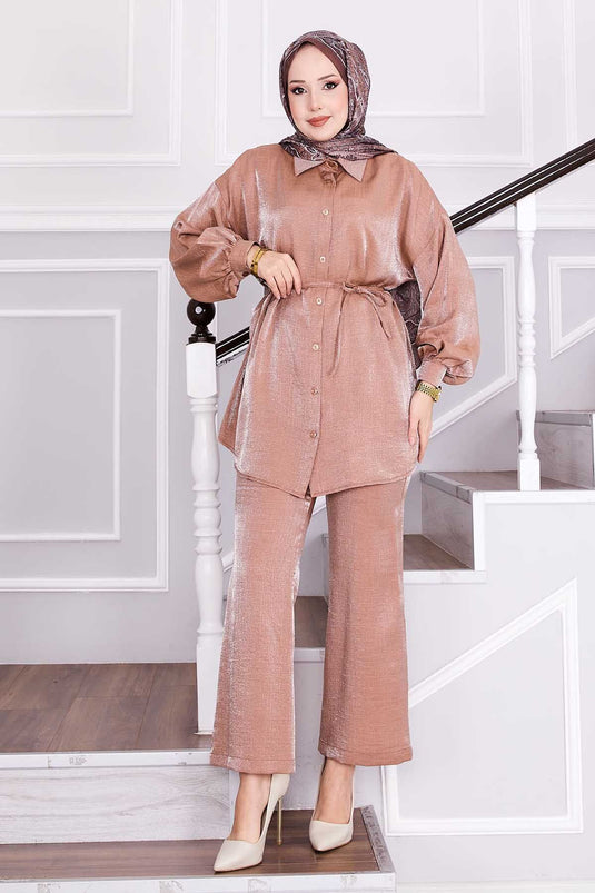 Ensemble deux pièces avec pantalon à ceinture amovible, couleur latte