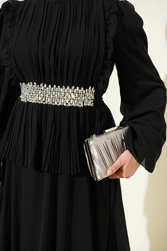 Robe de soirée en chiffon noire avec volants et pierres