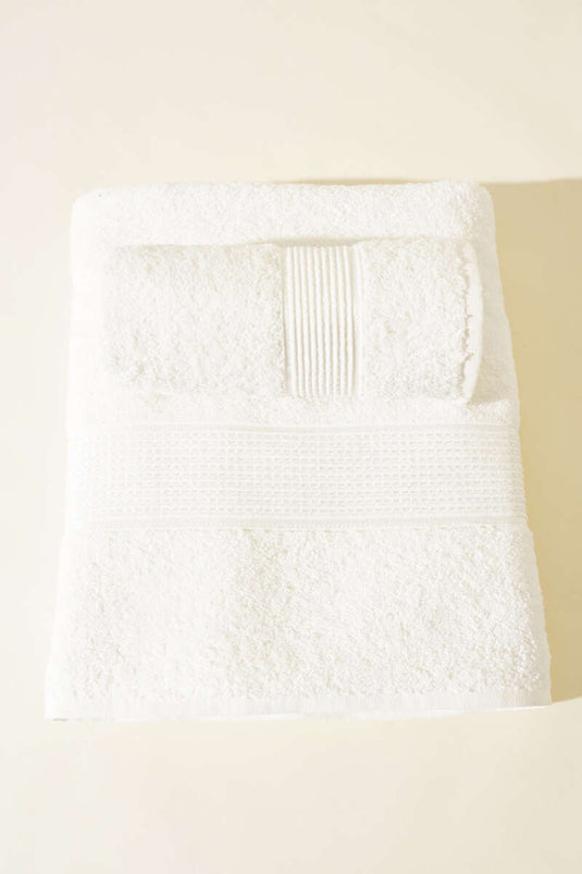 طقم مناشف حمام Betüş مكون من قطعتين باللون البيج