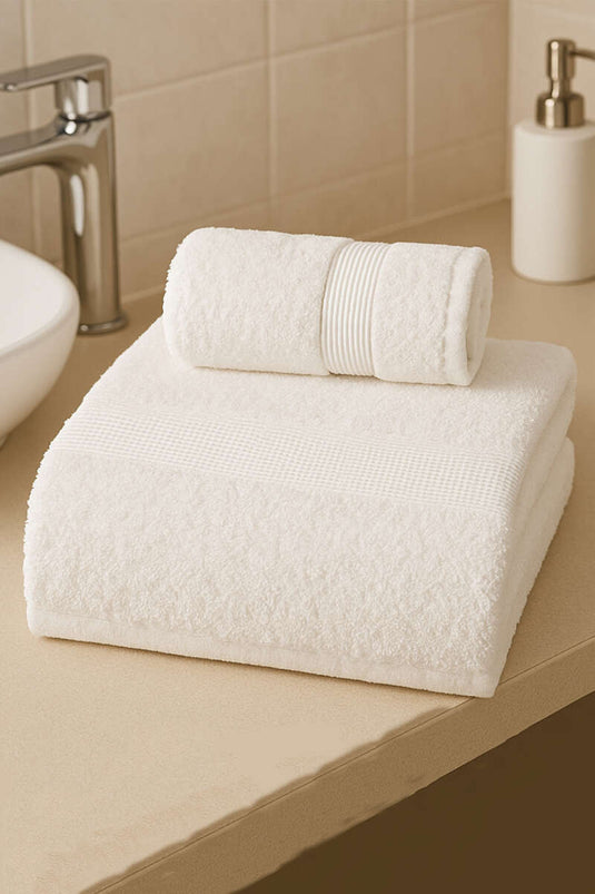 طقم مناشف حمام Betüş مكون من قطعتين باللون البيج