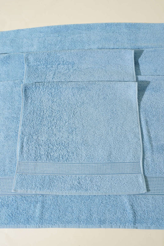 طقم منشفتي حمام Betüş باللون الأزرق