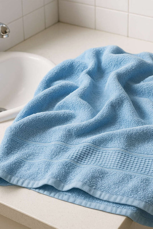 Serviette pour les mains Betüş bleue