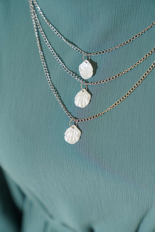 Robe à volants vert sauge avec nœud aux chevilles