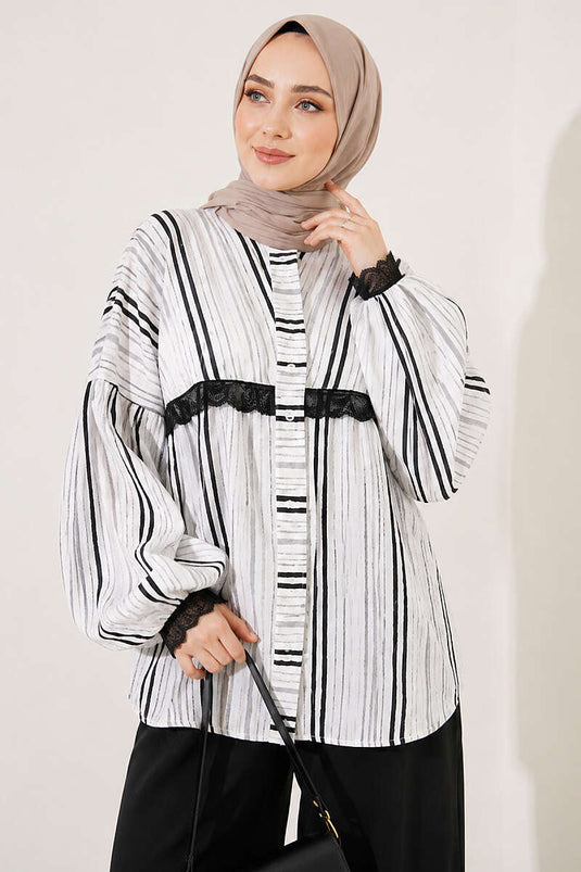 Chemise Rayée Noire Avec Poignets En Dentelle