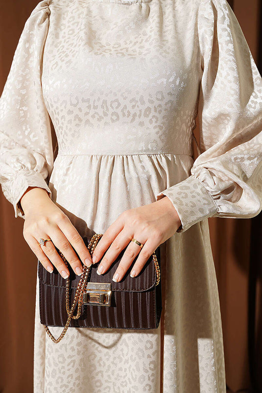 Robe À Boutons Et Jacquard Orné De Pierres