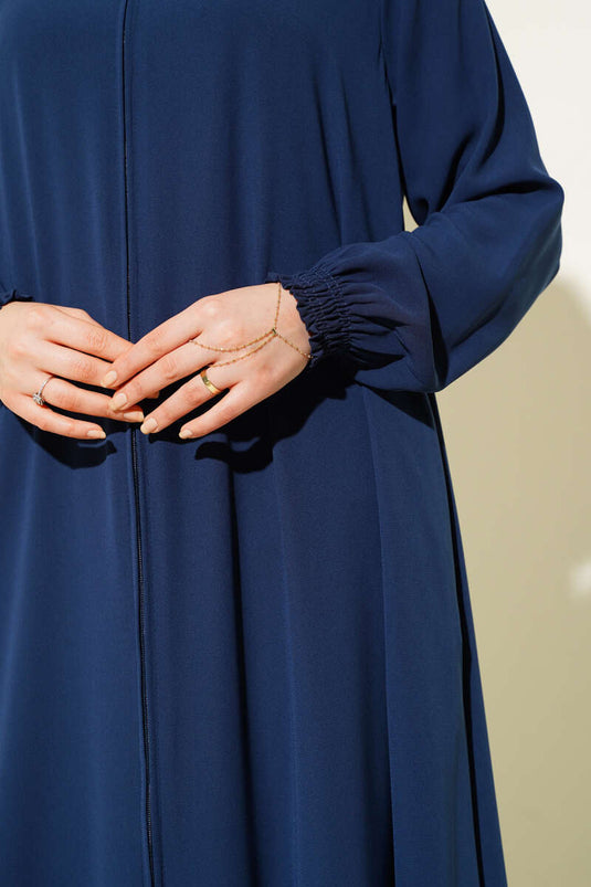 Abaya indigo grande taille avec poignets rembourrés et épaules nouées