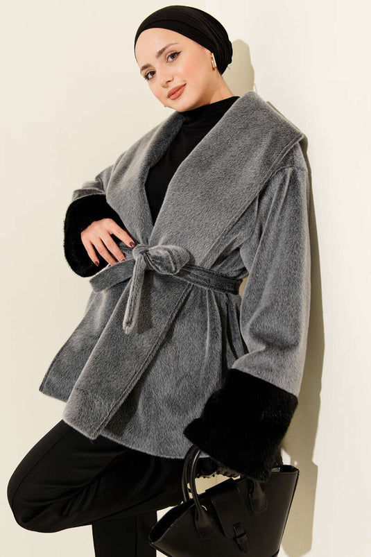 Manteau Goldfox avec ceinture en fourrure aux chevilles, gris