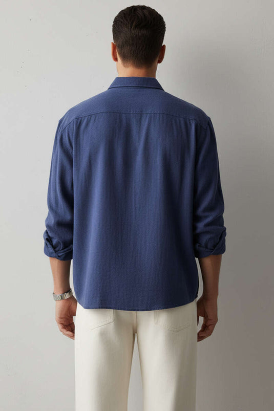 قميص رجالي بتفاصيل عند الكاحل، أزرق داكن