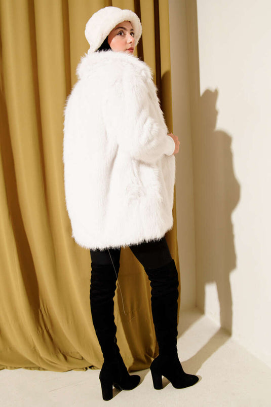 معطف فرو مضلع حتى الكاحل بلون البيج