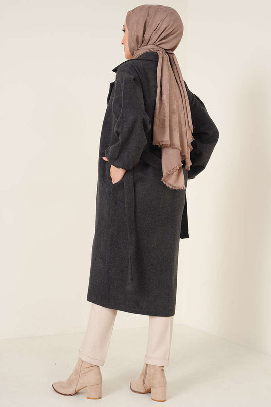 Manteau en cachemire anthracite à poignets élastiqués