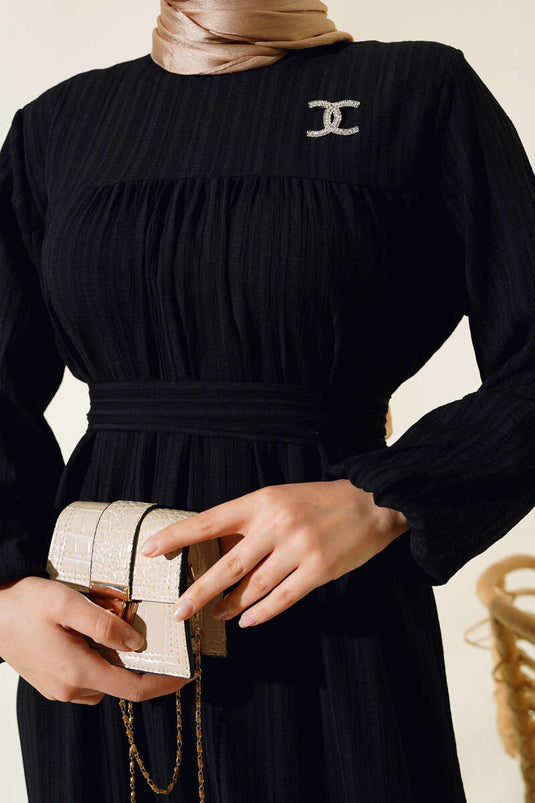 Bilekleri Lastikli Kuşaklı Elbise Siyah