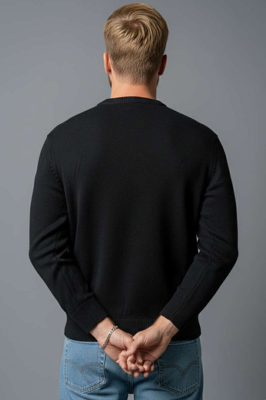 كنزة رجالية بسيطة بياقة دائرية باللون الأسود