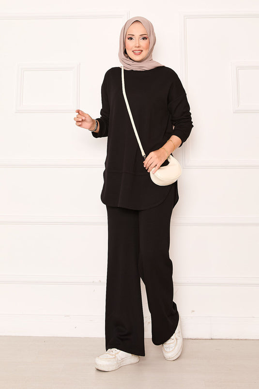 بدلة أويسو أساسية برقبة دائرية سوداء