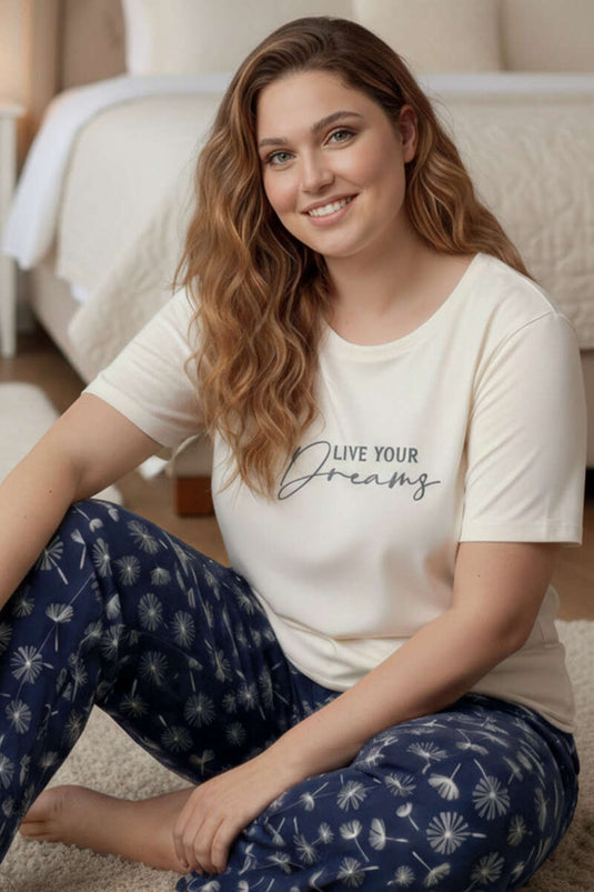 طقم بيجامة كبير الحجم بياقة دائرية مطبوع بلون بيج وكحلي